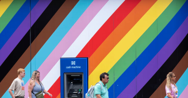 Britons Overwhelmingly Oppose Trans in Female-Only Spaces, Sez Polling