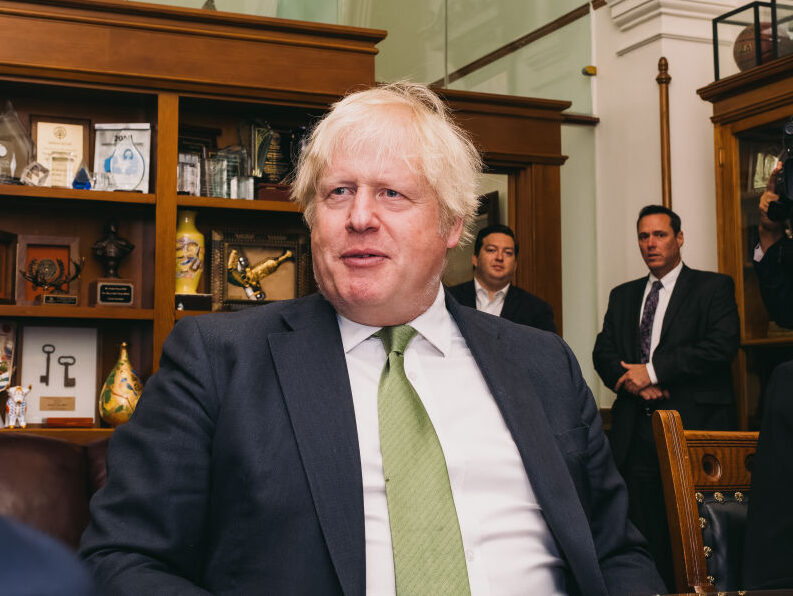 BoJo Claims 'Political Assasination' as Committee Rules he Misled House - Vimarsana News