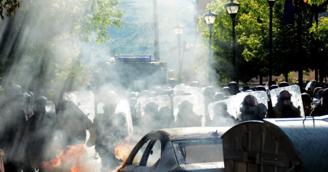 Turkey to Send Commando Battalion to Kosovo Amid Violent Unrest