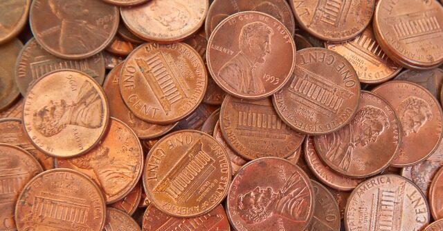 VIDEO: Shop Owner Must Pay $39K After Giving Ex-Worker 91K Pennies