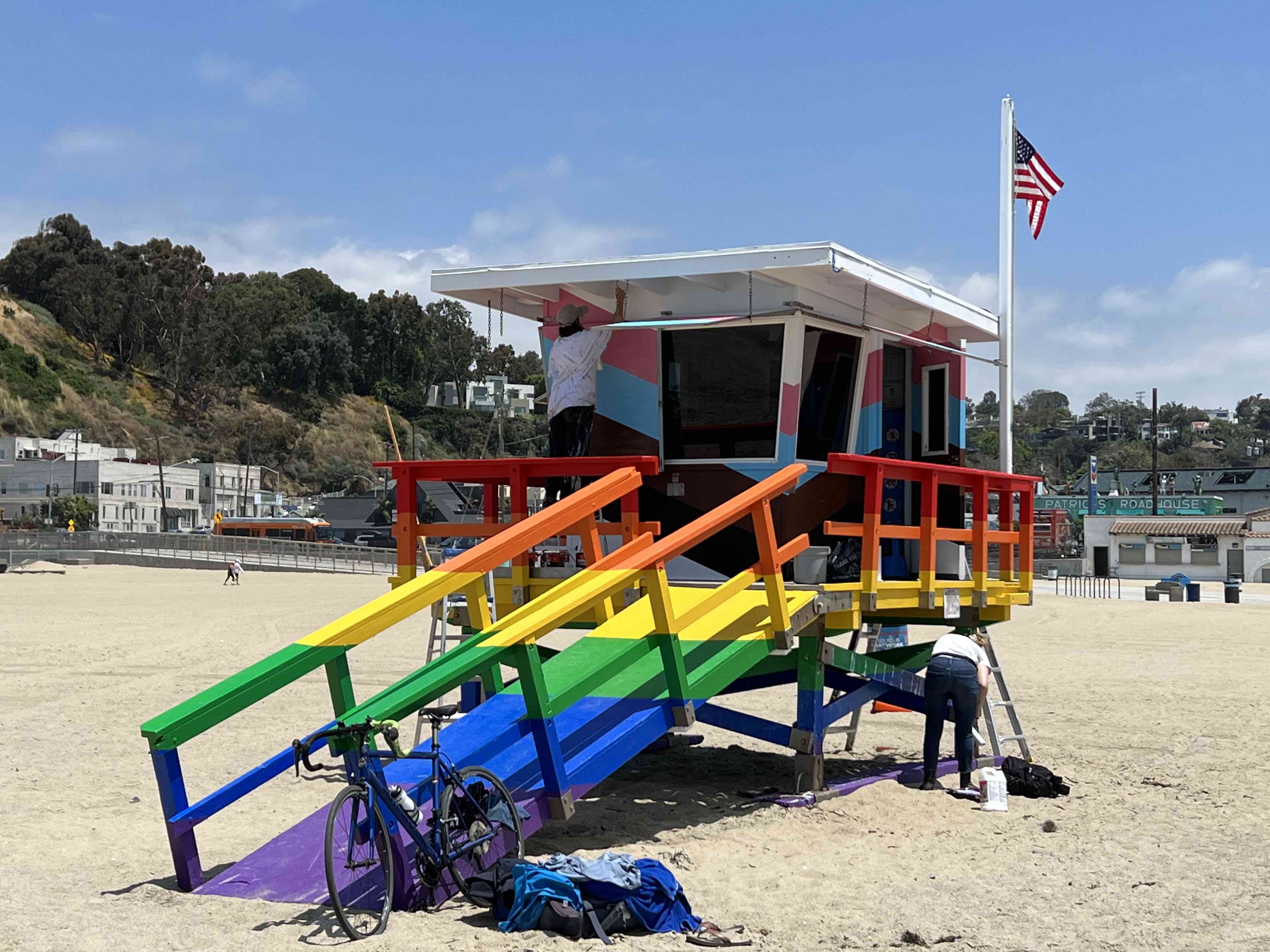 WATCH: Los Angeles County Paints Trans 'Progress Pride Flag' on Lifeguard Towers - Vimarsana News