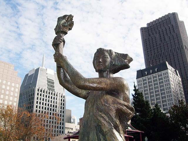 San Francisco - Portsmouth Square - Goddess of Democracy