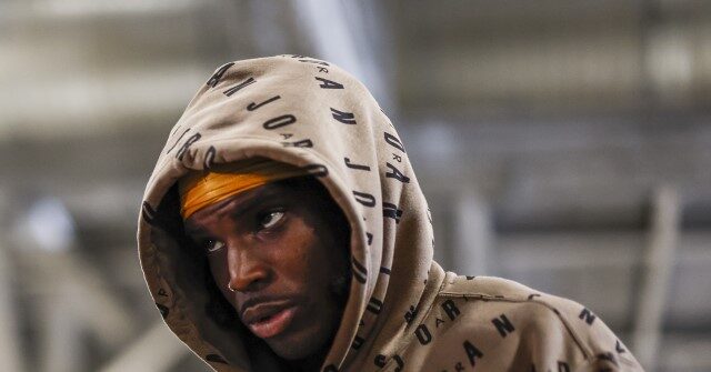 Police: Victim Prepared to Press Assault Charges Against Dolphins' Tyreek Hill