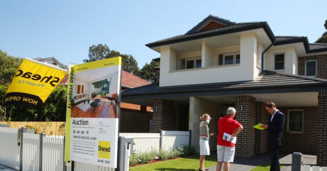 NextImg:Australians Say Cap Migration to Curb Housing Prices