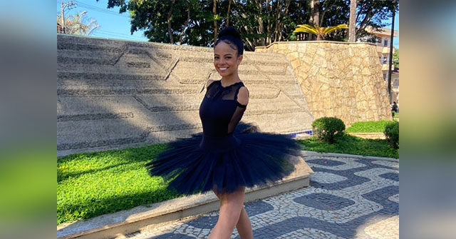 WATCH - 'I Never Give Up': Ballerina Born Without Arms Inspires World