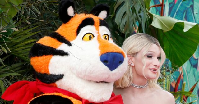Dylan Mulvaney Poses with Kellogg's Tony the Tiger at Tony Awards