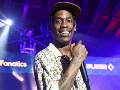 LOS ANGELES, CALIFORNIA - JULY 18: Travis Scott performs onstage during the “Players Party” co-hosted by Michael Rubin, MLBPA and Fanatics at City Market Social House on July 18, 2022 in Los Angeles, California. (Photo by Emma McIntyre/Getty Images for Fanatics)