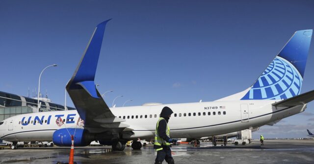 Lawsuit: United Airlines Wants Workers' Communications With Pastors - Vimarsana News