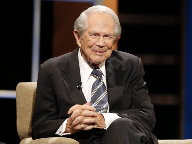 Pat Robertson, Religious Broadcaster Influential in GOP Politics, Dies at 93 - Vimarsana News