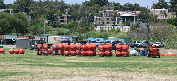 Segments of Texas border buoys arrive in Eagle Pass. (Randy Clark/Breitbart Texas)