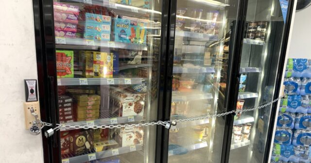 PHOTO: Walgreens Puts Chains on Freezers in San Francisco Pharmacy