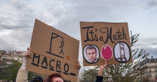 Majority of French Back End of 'Fifth Republic' Amid Breakdown in Order