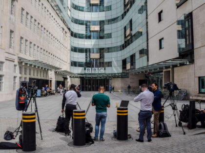 LONDON, UNITED KINGDOM - 2023/07/10: Members of the media gather outside Broadcasting House, the BBC headquarters in central London BBC has suspended an unnamed male presenter who has been accused of paying a teenager for explicit images. (Photo by Vuk Valcic/SOPA Images/LightRocket via Getty Images)