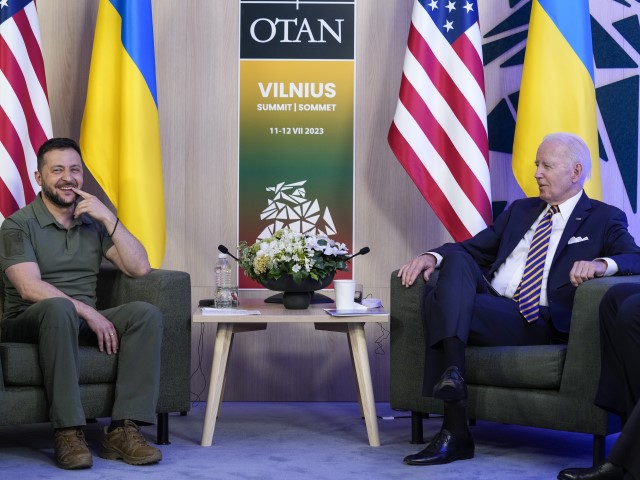 Joe-Biden-and-Volodymyr-Zelensky.jpg