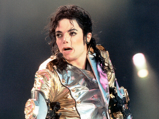 NETHERLANDS - JUNE 01: Photo of Michael JACKSON; Michael Jackson performing on stage at th