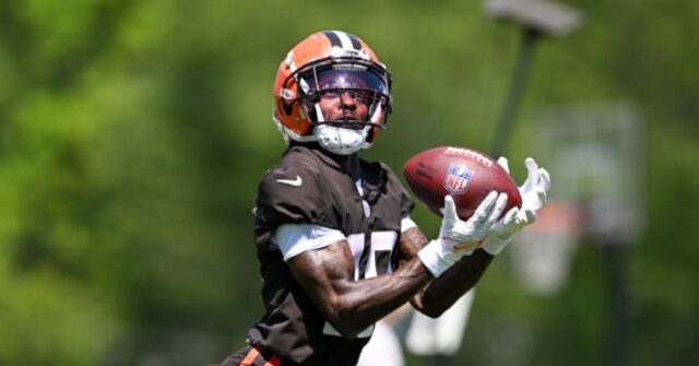 'Alarming': Browns' Marquise Goodwin Sidelined with Blood Clots in Legs, Lungs