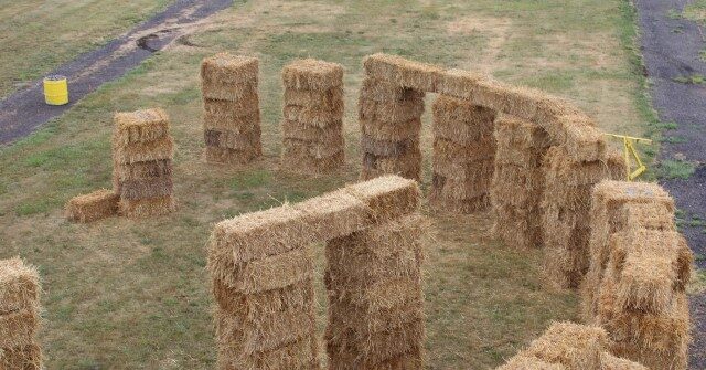 WATCH - 'Strawhenge Is Done!': Community Builds Stonehenge Replica