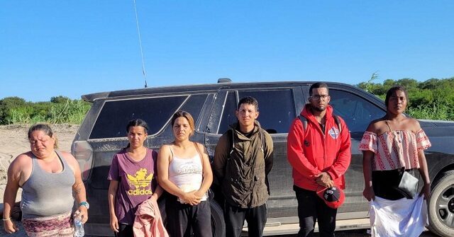 EXCLUSIVE: Texas Begins Jailing Female Migrants Arrested at Border on State Crimes