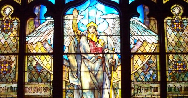 Poll: U.S. Is a Land of Prayer, Belief in Heaven, and the Supremacy of a Higher Power