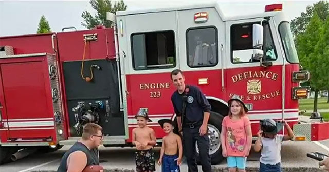 Strangers Show Up for Ohio Brothers' Birthday After Guests No-Show