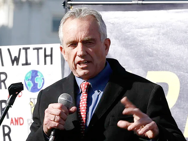 WASHINGTON, DC - NOVEMBER 15: Robert Kennedy Jr. speaks during "Fire Drill Friday" climate change protest on November 15, 2019 in Washington, DC. Protesters are demanding fast action for a "Green New Deal," including renewable energy by 2030, and no new exploration or drilling for fossil fuels, including the end to taxpayer subsidies to oil companies. (Photo by John Lamparski/Getty Images)