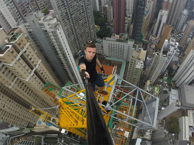 Report: Daredevil Frenchman Plunges to Death from Hong Kong High-Rise