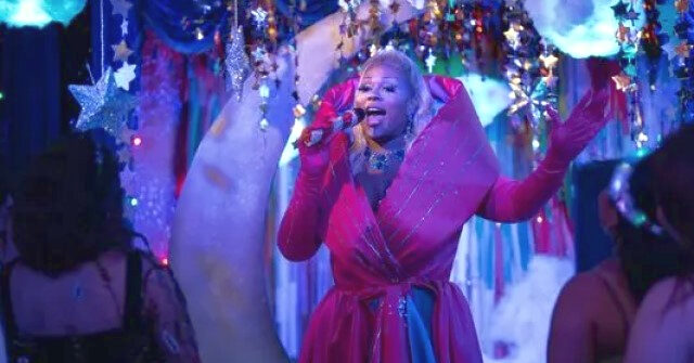 Netflix at It Again: Adult Drag Queens Dance with Teens at 'Alternate Prom' Free from ‘Bulls**t Gender Dress Code'