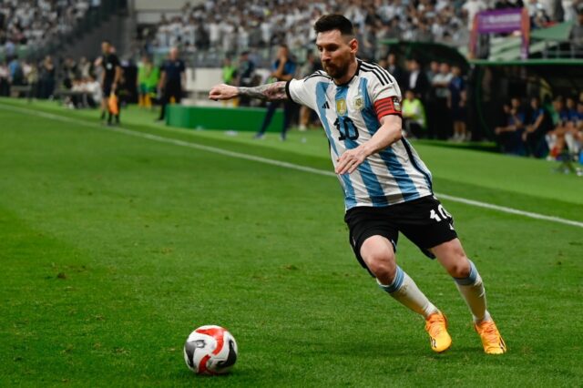 Argentina superstar Lionel Messi has signed a contract through the 2025 season with Inter