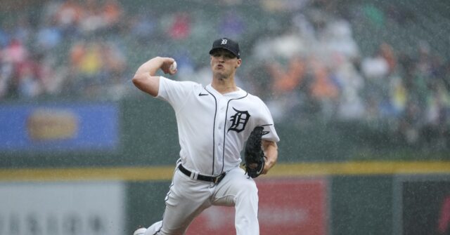 Tigers Have A Combined No Hitter Against Blue Jays Through Innings