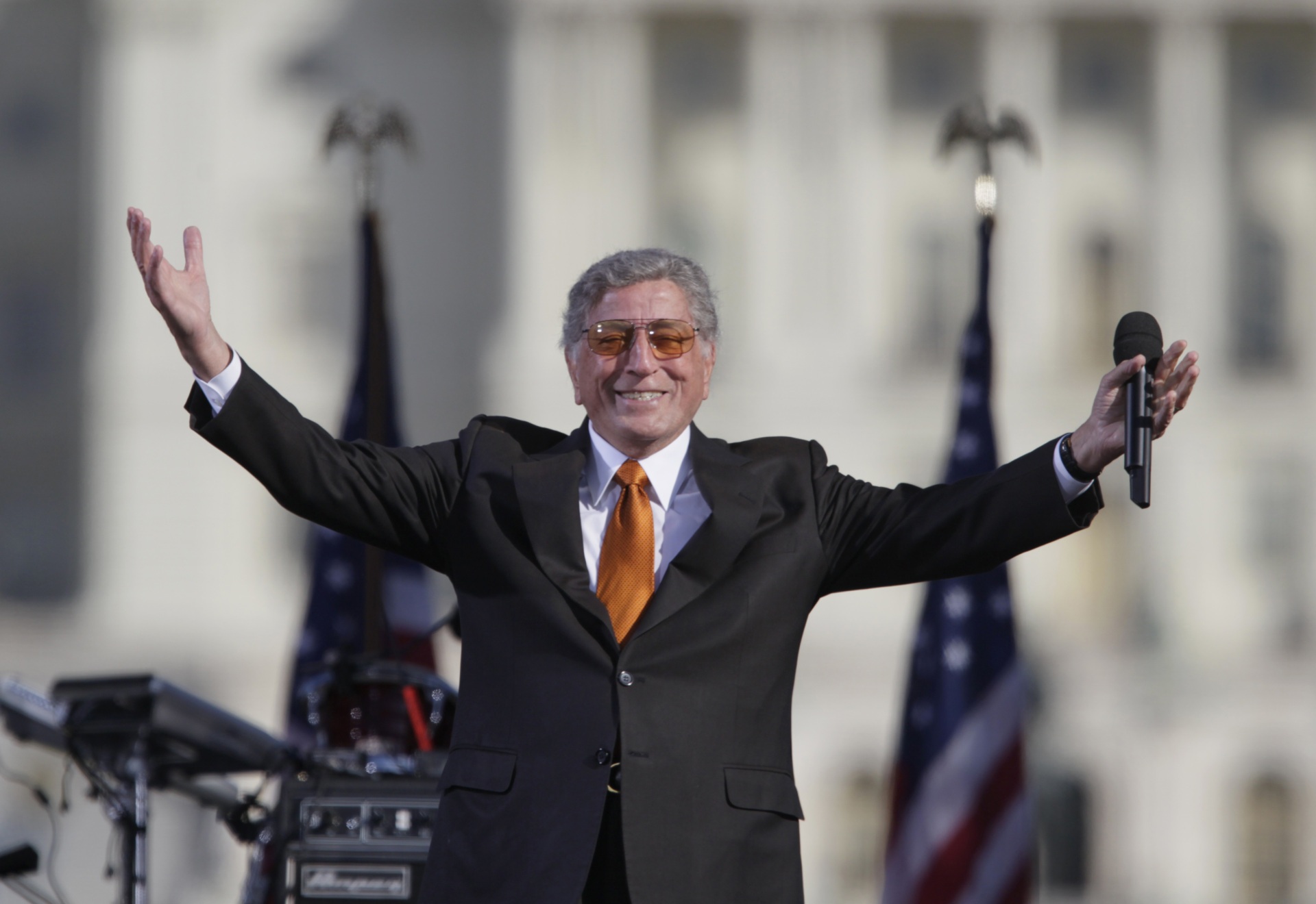 Elton John, Berry Gordy, Scorsese and more friends and admirers of Tony Bennett react to his death - Vimarsana News