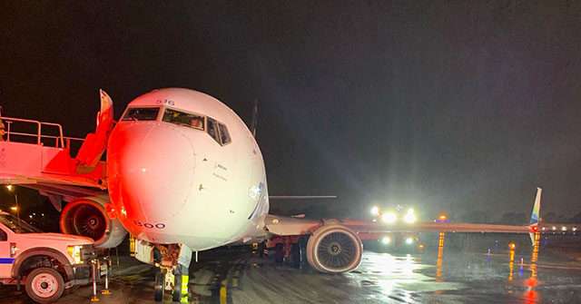 Alaska Airlines Flight 1288 Faces Landing Complications