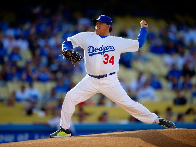 Dodgers to break precedent and retire Fernando Valenzuela's No. 34