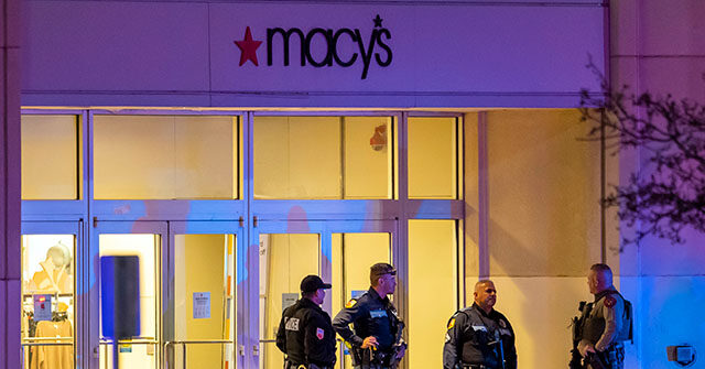 WATCH: Man Fights Off Violent Mob to Rescue Teenager at California Mall