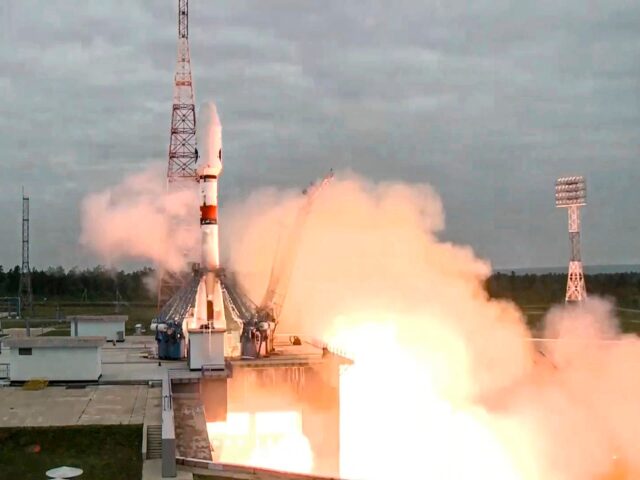 This video screenshot shows the Soyuz-2.1b rocket carrying the Luna-25 lunar station blast