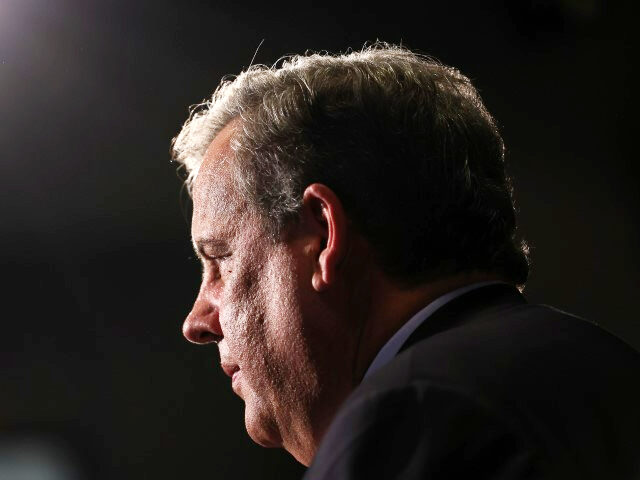Former New Jersey Gov. Chris Christie speaks at a town hall-style event at the New Hampshi