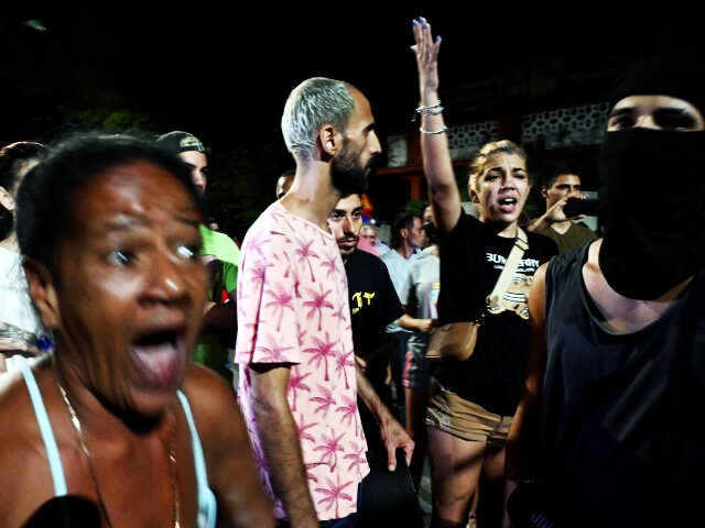 Cubans protest with pans against a five-day blackout due to the passage of Hurricane Ian,