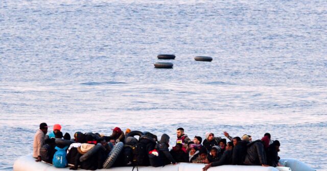 48 Migrants Rescued From Sinking Smuggler Boat by Greek Coast Guard