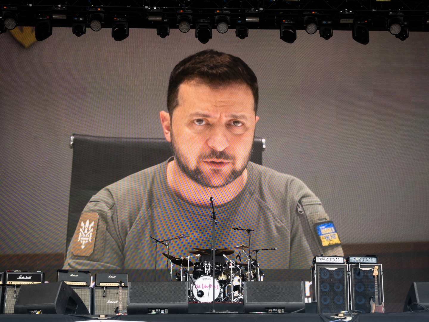 Zelensky Chastises Citizens for Dancing and Drinking During War - Vimarsana News