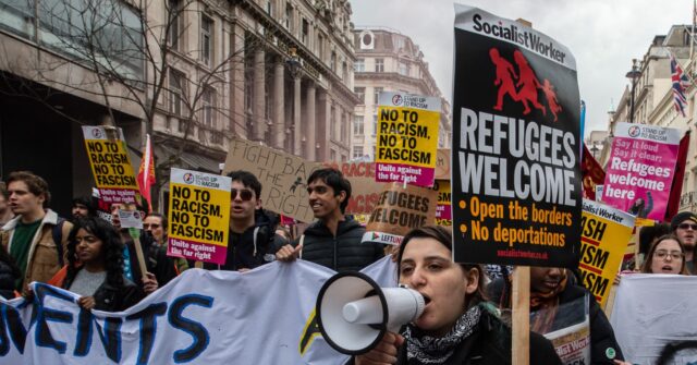Lawyers Who Help Migrants Cheat System to Face Life Sentences