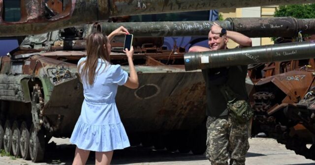 Claiming Fake News, Russia Fines Apple For Not Taking Down War Stories