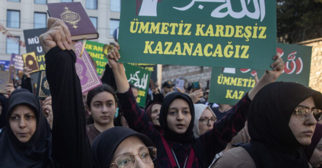 Warning Swedish Tourists May be a Terror Target After Qur'an Burnings