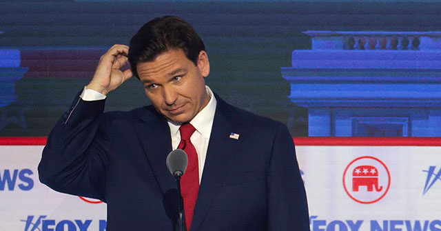 DeSantis Looks Around After Candidates Asked if They Would Support Trump if 'Convicted in Court of Law'