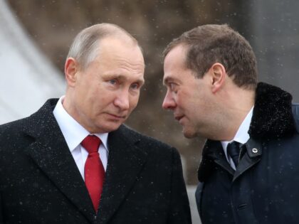 MOSCOW, RUSSIA - NOVEMBER, 4: (RUSSIA OUT) Russian President Vladimir Putin and Prime Mini