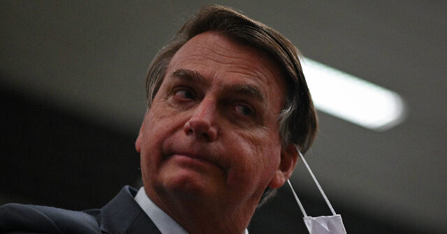 Brazil: Jair Bolsonaro Pays $184,000 for Not Wearing Coronavirus Mask