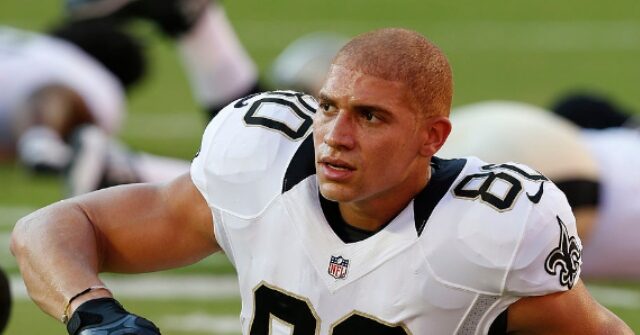 Video Shows Saints' Jimmy Graham Running from Security During Reported 'Medical Episode'