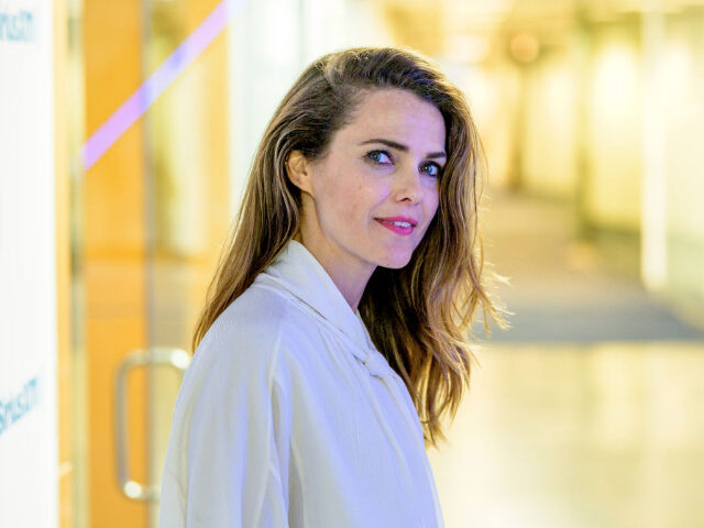 NEW YORK, NEW YORK - JUNE 17: Actress Keri Russell visits SiriusXM Studios on June 17, 201