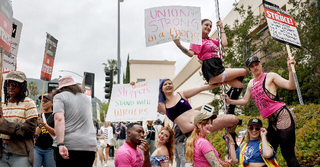 VIDEO: America's Only Unionized Group of Strippers Returns to Work
