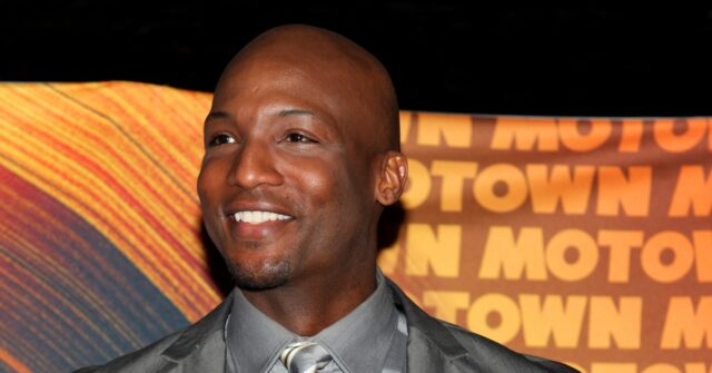 Broadway's Clifton Oliver Who Starred in 'The Lion King' Dies at 47