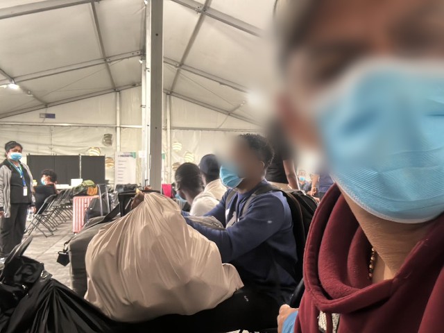 EXCLUSIVE: Migrants Transferred from Bronx Hotel to Queens Village Tents -- Locals Protest Move - Vimarsana News