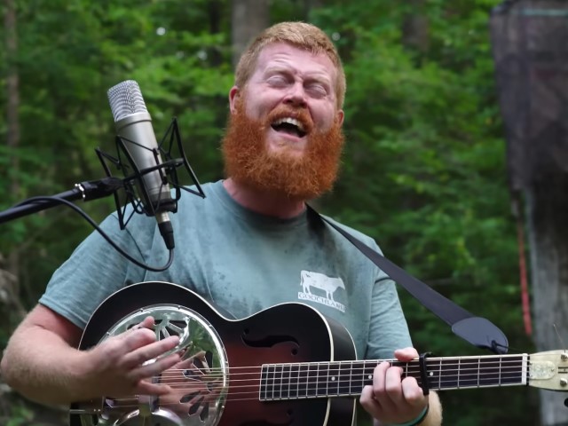 Oliver Anthony Rockets to #1 on iTunes with 'Rich Men North of Richmond,' Folk Song Condemning D.C. Elites - Vimarsana News